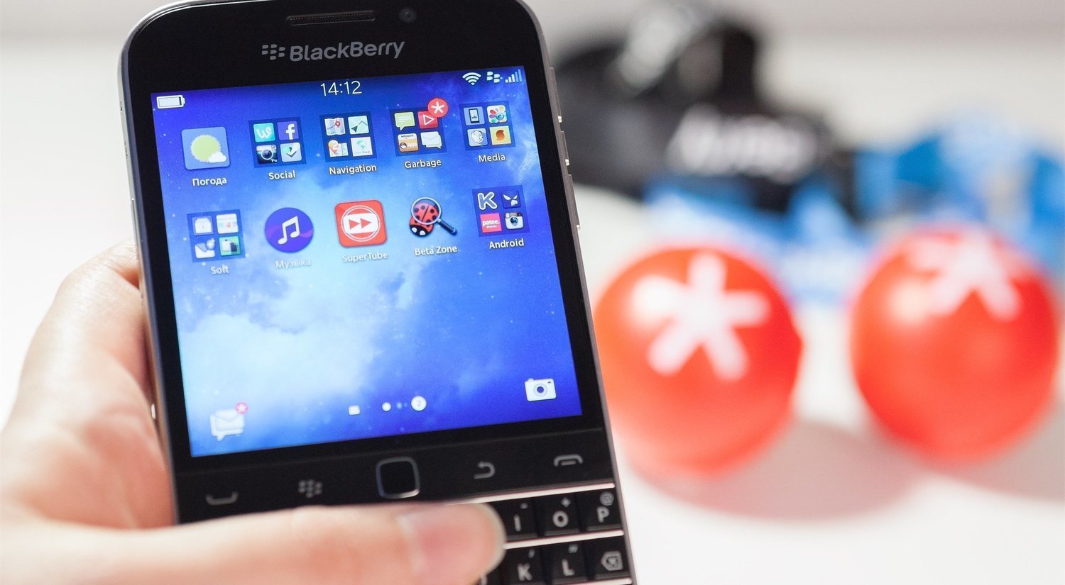 Blackberry rompe con TCL en 2020 y se queda sin fabricante ni vendedor