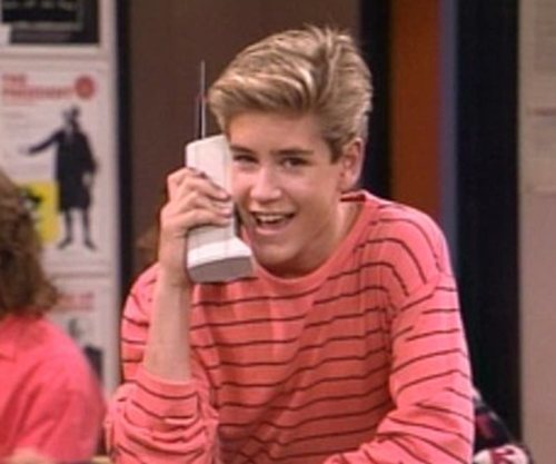 El personaje principal de 'Salvados por la campana', Zack Morris, giraba entorno a las llamadas que recibía en su Motorola DynaTAC