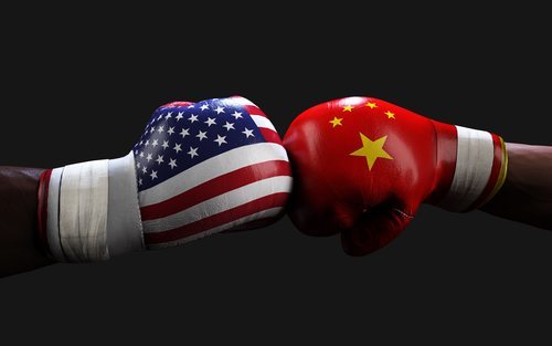 Estados Unidos y China libran una batalla tecnológica que empieza a dejar a Europa a la cola.